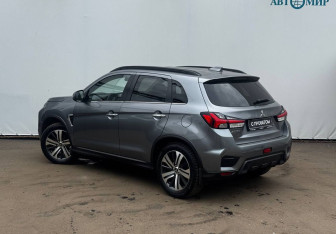 Подержанный автомобиль Mitsubishi ASX 2021 года (6 фото)