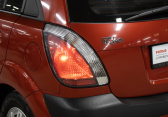 Подержанный автомобиль Kia Rio Hatchback 2008 года (21 фото)