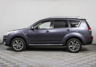 Подержанный автомобиль Citroen C-Crosser 2008 года (8 фото)