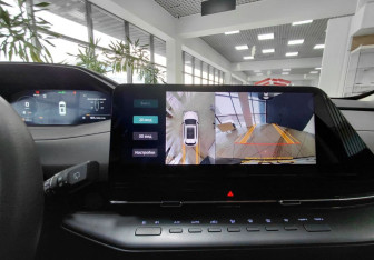 Подержанный автомобиль Changan CS55PLUS 2024 года (12 фото)