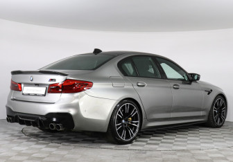 Подержанный автомобиль BMW M5 Sedan 2019 года (2 фото)