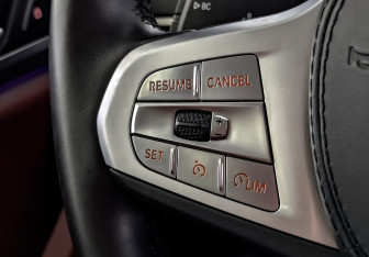 Подержанный автомобиль BMW X3 2024 года (28 фото)