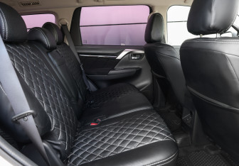 Подержанный автомобиль Mitsubishi Pajero Sport 2019 года (11 фото)