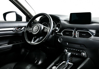 Подержанный автомобиль Mazda CX-5 2021 года (10 фото)