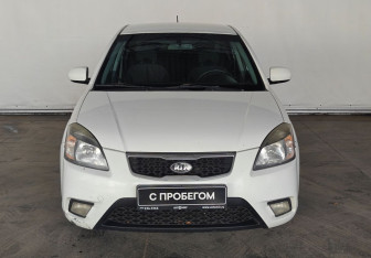 Подержанный автомобиль Kia Rio Sedan 2011 года (2 фото)