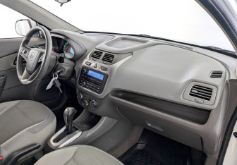 Подержанный автомобиль Ravon R4 2017 года (11 фото)