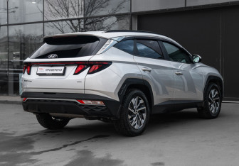 Подержанный автомобиль Hyundai Tucson 2024 года (4 фото)