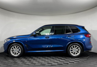 Подержанный автомобиль BMW X5 2020 года (5 фото)
