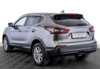Подержанный автомобиль Nissan Qashqai 2022 года (7 фото)