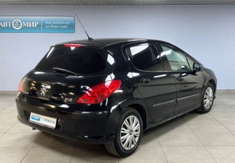 Подержанный автомобиль Peugeot 308 Hatchback 2010 года (5 фото)