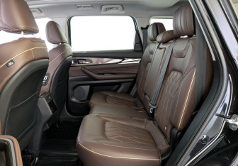 Подержанный автомобиль Exeed VX 2022 года (12 фото)