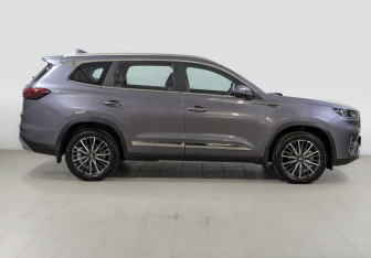 Подержанный автомобиль Chery Tiggo 8 Pro 2022 года (4 фото)