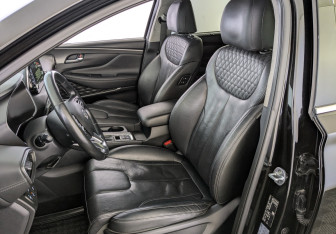 Подержанный автомобиль Hyundai Santa Fe 2019 года (21 фото)