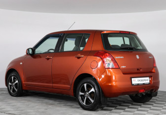 Подержанный автомобиль Suzuki Swift Hatchback 2008 года (4 фото)