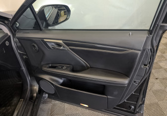 Подержанный автомобиль Lexus RX 2017 года (22 фото)
