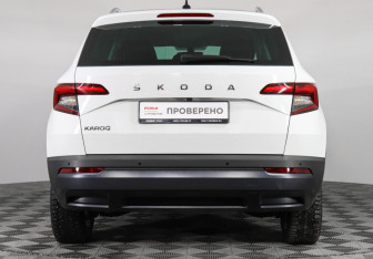 Подержанный автомобиль Skoda Karoq 2020 года (6 фото)