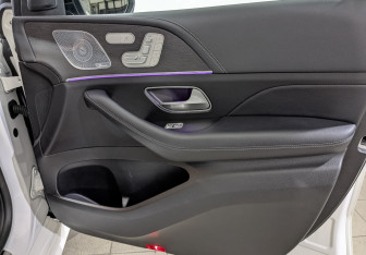 Подержанный автомобиль Mercedes-Benz GLE 2020 года (25 фото)