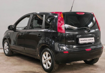 Подержанный автомобиль Nissan Note 2008 года (7 фото)
