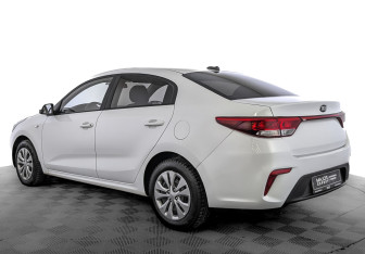 Подержанный автомобиль Kia Rio Sedan 2020 года (7 фото)