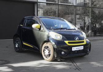 Подержанный автомобиль Toyota iQ 2009 года (3 фото)