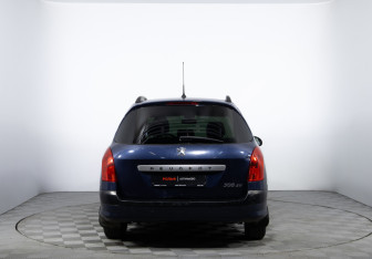 Подержанный автомобиль Peugeot 308 Wagon 2008 года (6 фото)