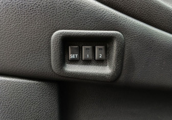 Подержанный автомобиль Nissan Murano Suv 2010 года (23 фото)