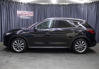 Подержанный автомобиль Infiniti QX50 2019 года (8 фото)