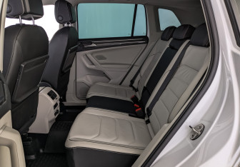 Подержанный автомобиль Volkswagen Tiguan 2018 года (17 фото)