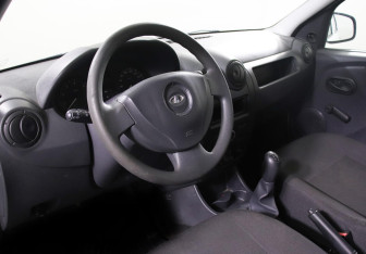 Подержанный автомобиль LADA (ВАЗ) Largus Wagon 2017 года (7 фото)