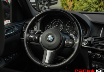 Подержанный автомобиль BMW X3 2017 года (11 фото)