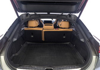 Подержанный автомобиль Zeekr 001 2023 года (9 фото)