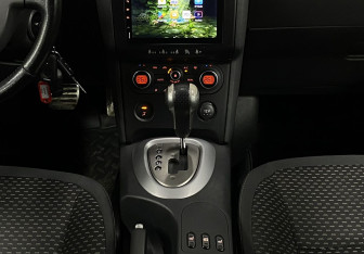 Подержанный автомобиль Nissan Qashqai 2007 года (13 фото)