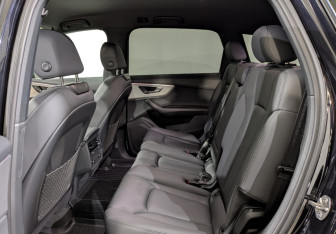 Подержанный автомобиль Audi Q7 2020 года (4 фото)