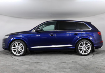 Подержанный автомобиль Audi Q7 2019 года (8 фото)