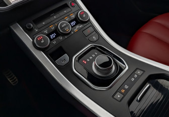 Подержанный автомобиль Land Rover Range Rover Evoque 2012 года (28 фото)