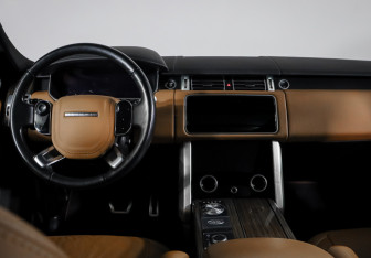 Подержанный автомобиль Land Rover Range Rover 2019 года (11 фото)