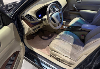 Подержанный автомобиль Nissan Teana 2011 года (9 фото)