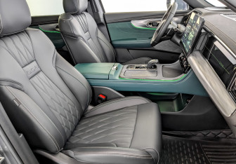 Подержанный автомобиль GAC GS8 2025 года (25 фото)