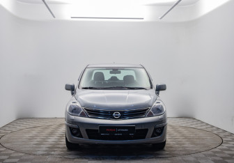 Подержанный автомобиль Nissan Tiida Sedan 2012 года (2 фото)