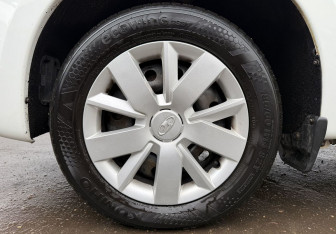 Подержанный автомобиль LADA (ВАЗ) Granta Hatchback 2019 года (9 фото)