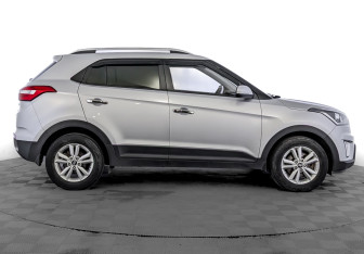 Подержанный автомобиль Hyundai Creta 2019 года (4 фото)