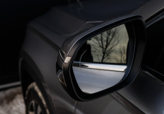 Подержанный автомобиль Geely Monjaro 2023 года (38 фото)