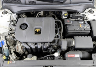 Подержанный автомобиль Kia Cerato Sedan 2019 года (9 фото)