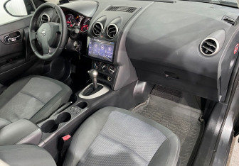 Подержанный автомобиль Nissan Qashqai 2013 года (11 фото)