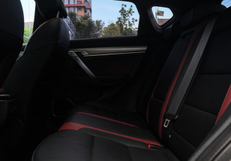 Подержанный автомобиль Geely Coolray 2023 года (7 фото)