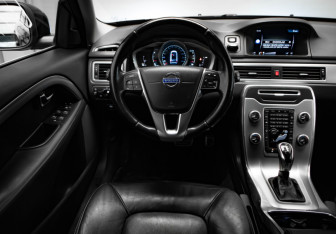 Подержанный автомобиль Volvo XC70 2014 года (9 фото)