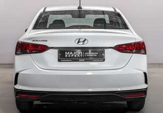 Подержанный автомобиль Hyundai Solaris Sedan 2020 года (6 фото)