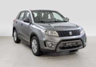 Подержанный автомобиль Suzuki Vitara 2016 года (3 фото)