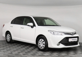 Подержанный автомобиль Toyota Corolla Sedan 2015 года (3 фото)