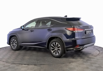 Подержанный автомобиль Lexus RX 2021 года (7 фото)